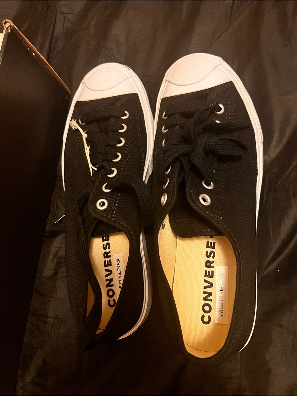 Converse Jack Purcell men’s Black and White Low-Top Canvas Sneakers
